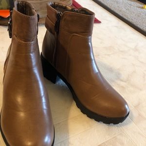 Women’s boots